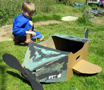 avion-carton-2