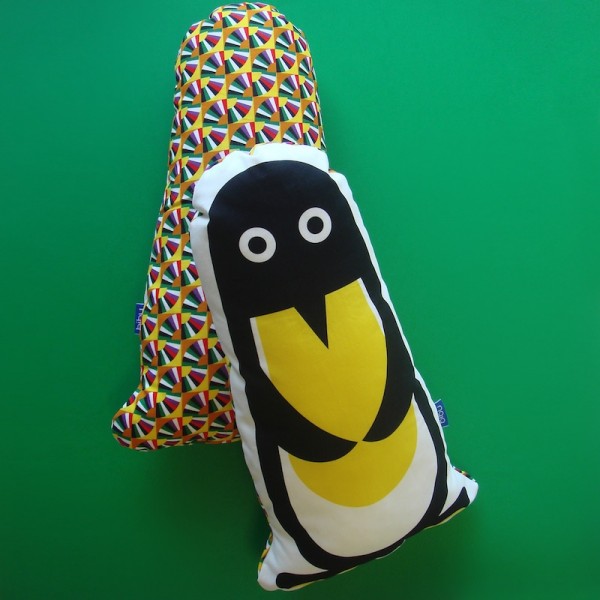 cojin pingüino
