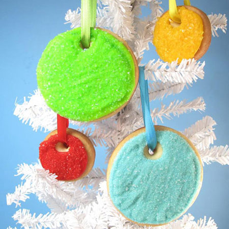 Decorar el árbol de navidad con galletas