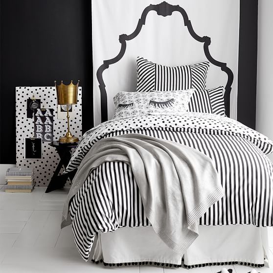 Tendencia habitaciones juveniles en blanco y negro para chicas
