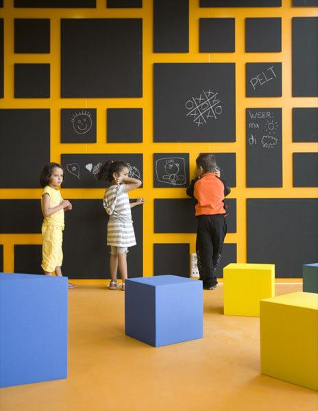 Pared pizarra para niños