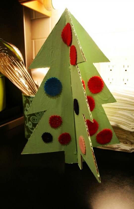Manualidades Navidad: mini árboles de cartón
