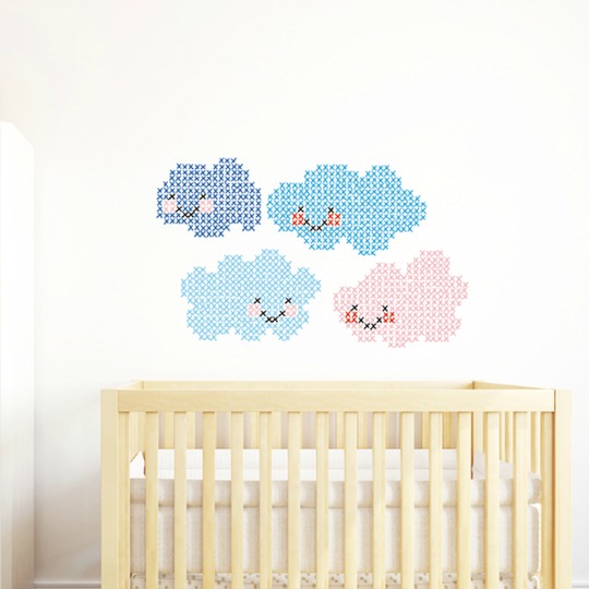 Vinilo infantil nubes de punto de cruz