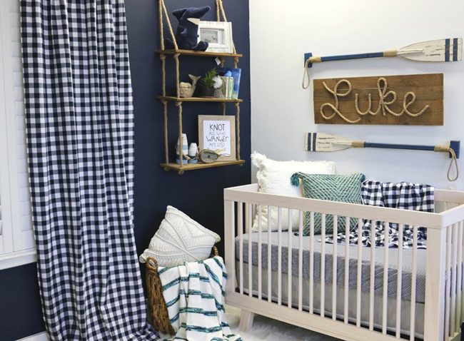 Nombre decorativo con cuerda