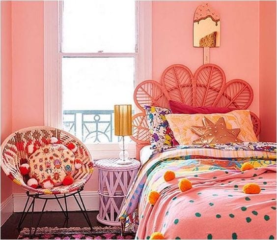 Living coral o cómo decorar con el color del año 2019 las habitaciones
